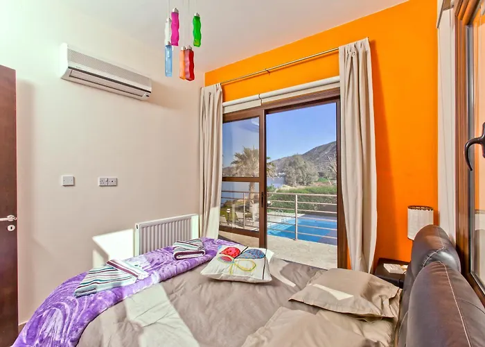 Kallinousa Beach Villa